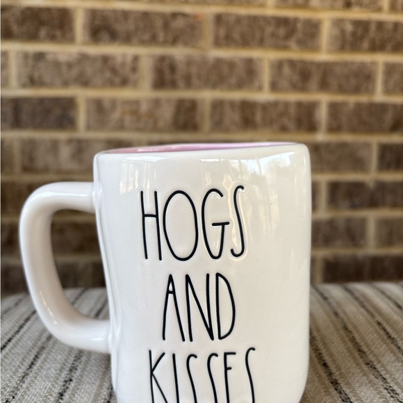 Rae Dunn hogs - Picture 2 of 4